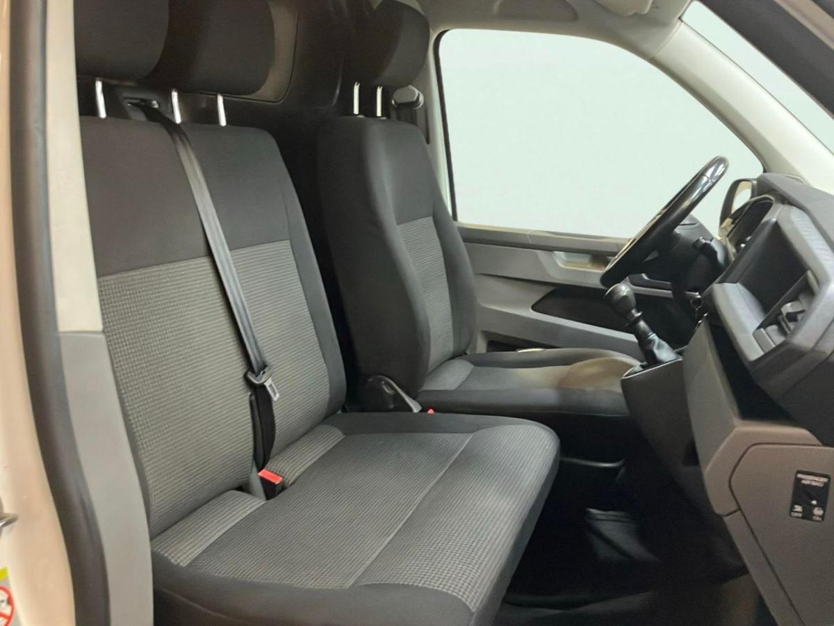 volkswagen-transporter-2021-diesel-1996cc