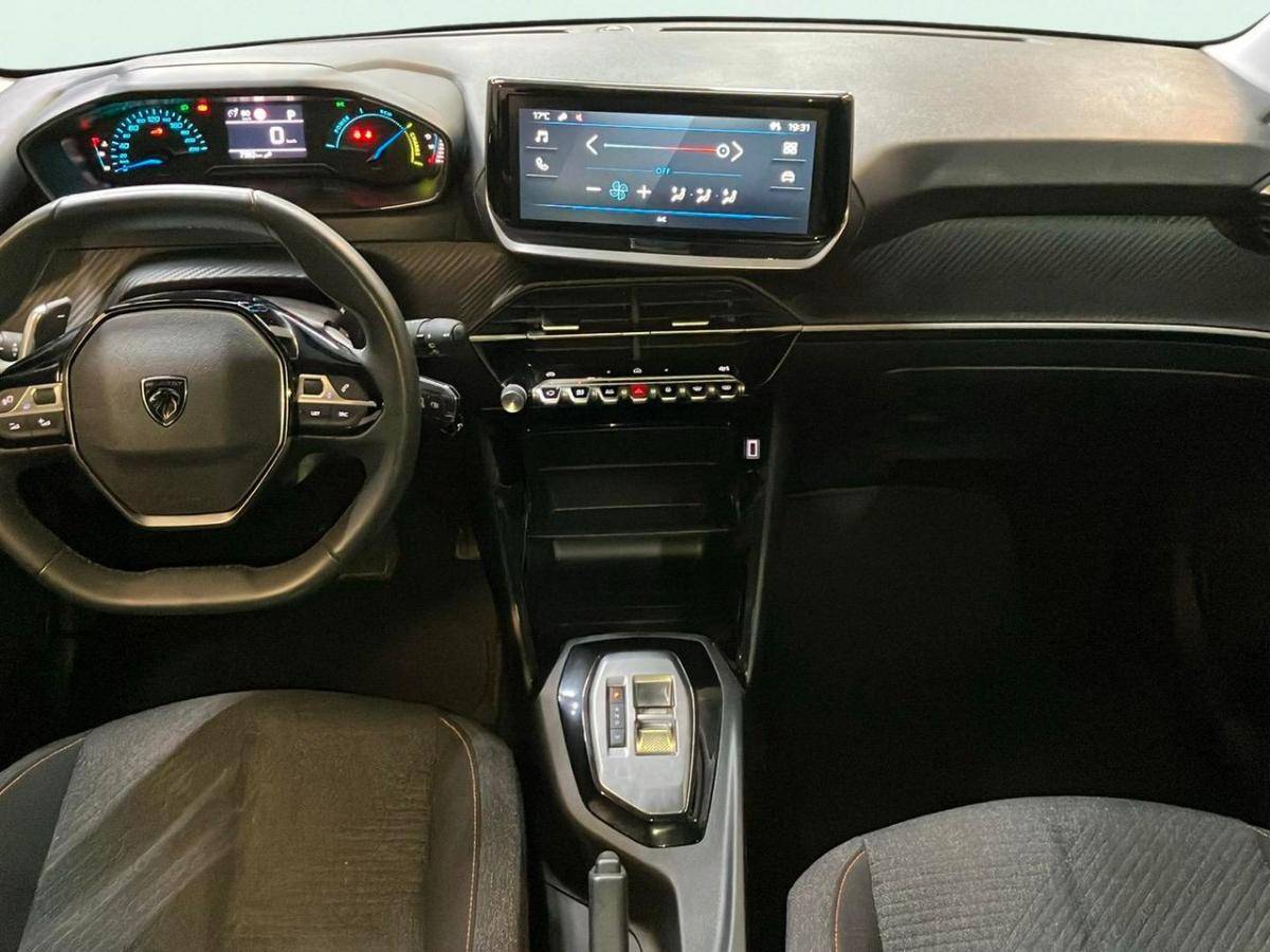 peugeot-208-2025-gasolina-1199cc
