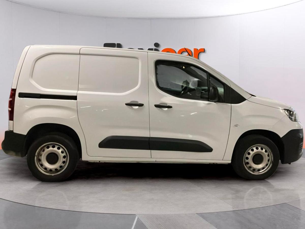 fiat-doblo-2023-diesel-1499cc