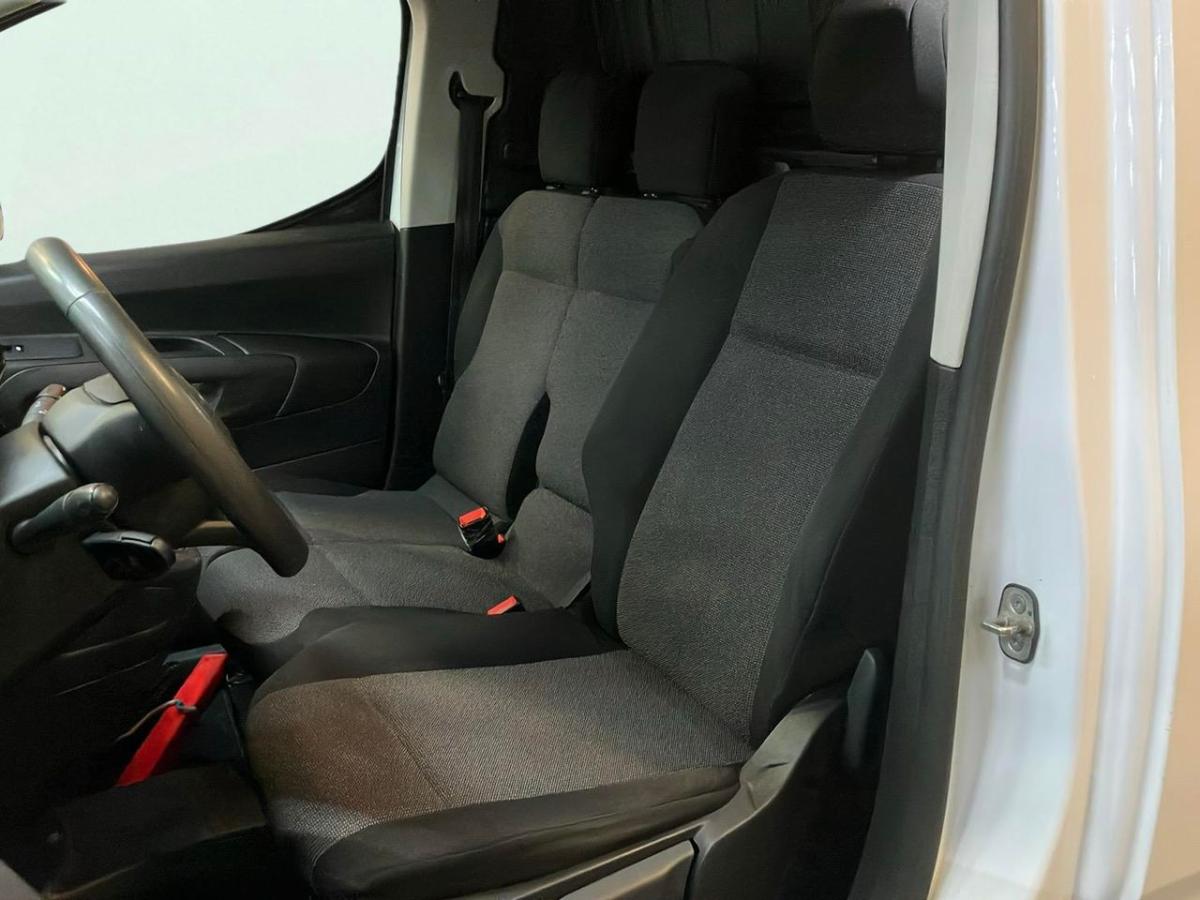 fiat-doblo-2023-diesel-1499cc