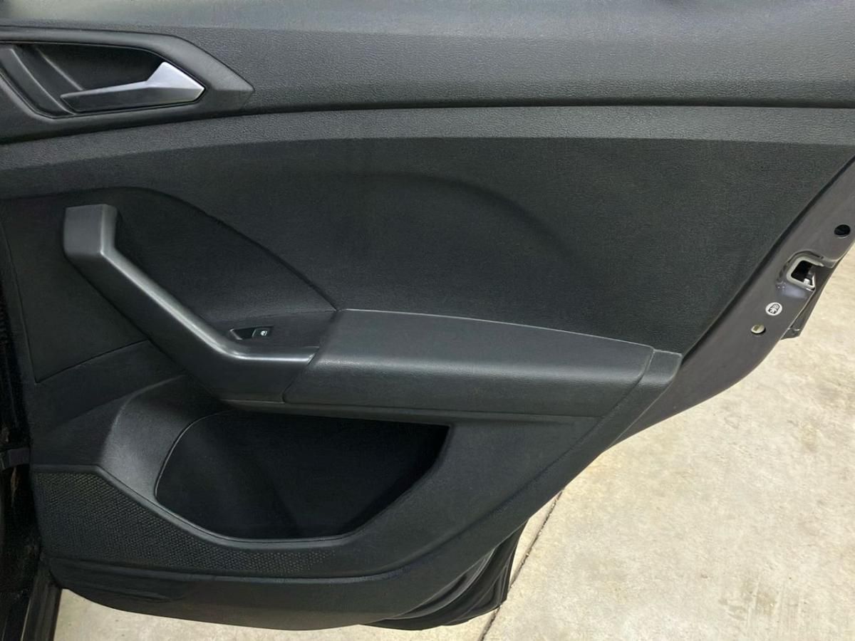 volkswagen-t-cross-2023-gasolina-999cc