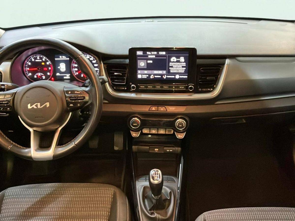 kia-stonic-2023-gasolina-998cc
