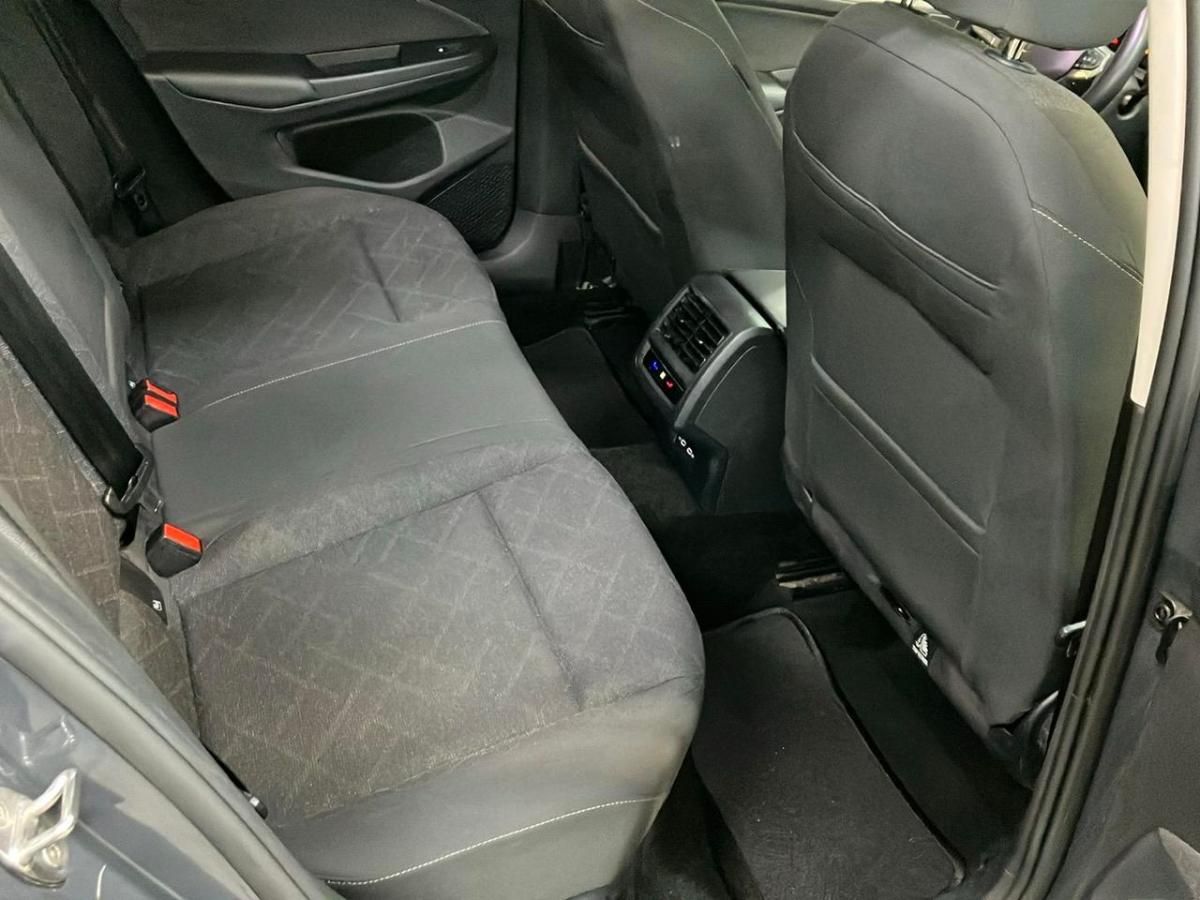 volkswagen-golf-2023-gasolina-999cc