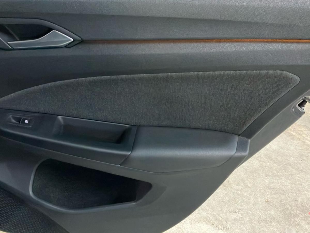 volkswagen-golf-2023-gasolina-999cc