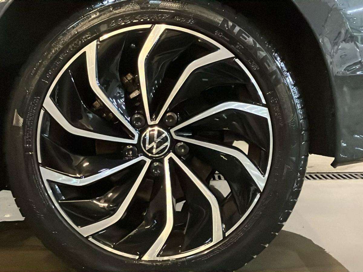 volkswagen-golf-2023-gasolina-999cc