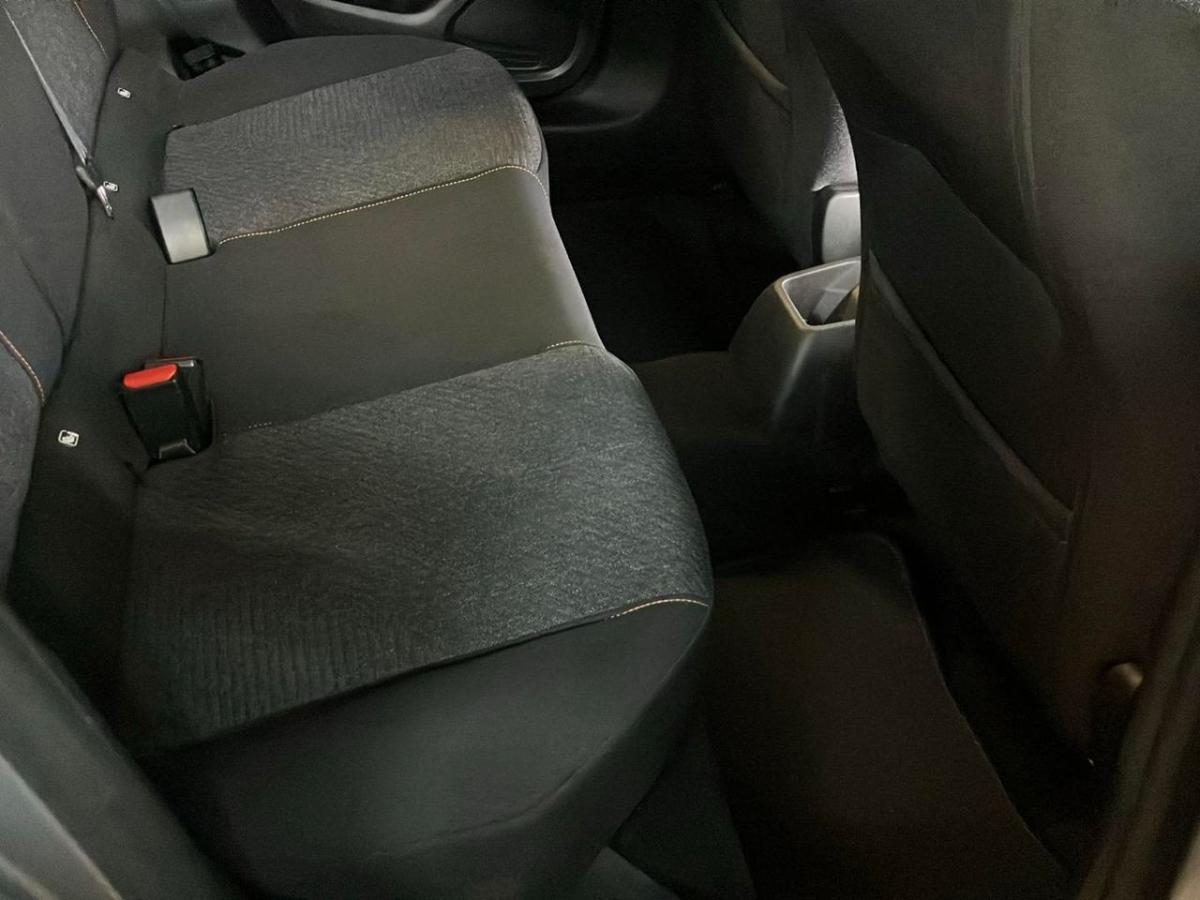 peugeot-208-2025-hibrido-a-gasolina-1199cc