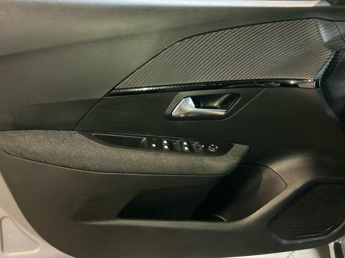 peugeot-208-2025-hibrido-a-gasolina-1199cc