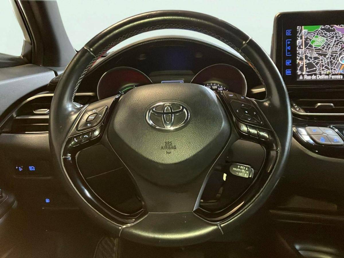 toyota-c-hr-2018-hibrido-a-gasolina-1798cc