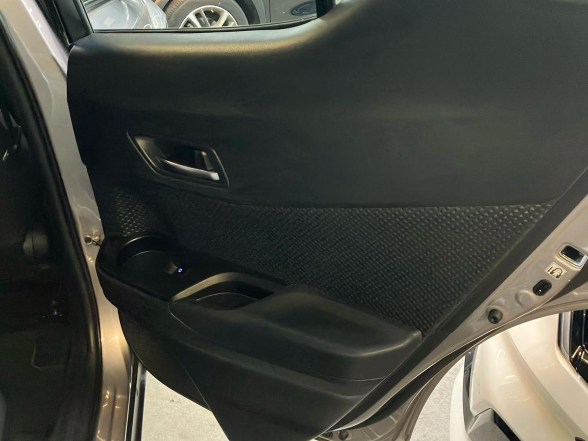 toyota-c-hr-2018-hibrido-a-gasolina-1798cc