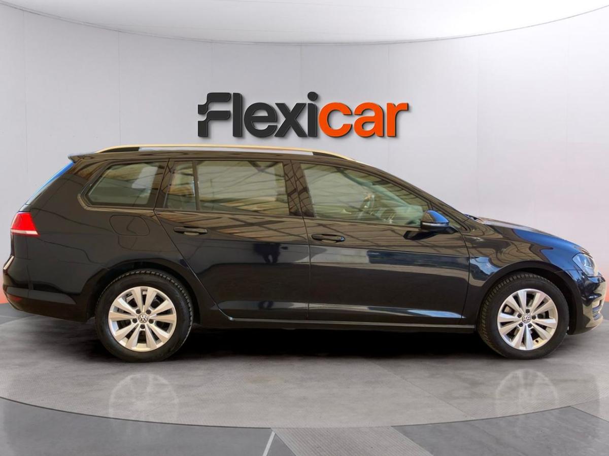 volkswagen-golf-variant-2015-diesel-1598cc