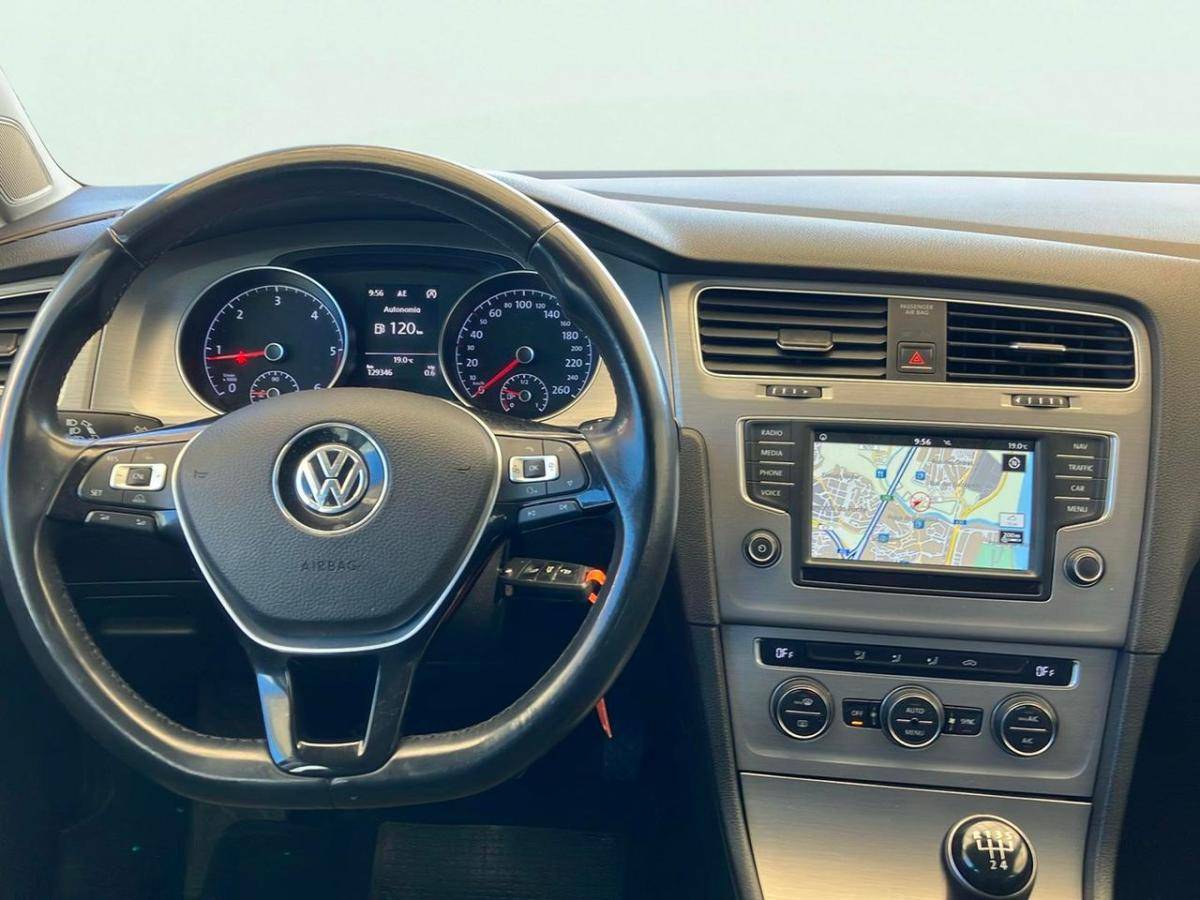volkswagen-golf-variant-2015-diesel-1598cc