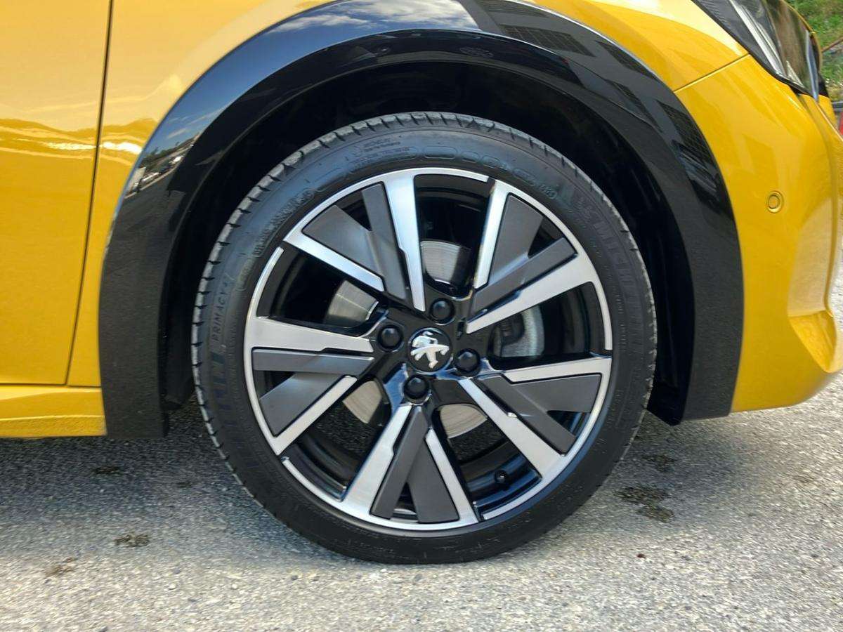 peugeot-208-2021-gasolina-1199cc