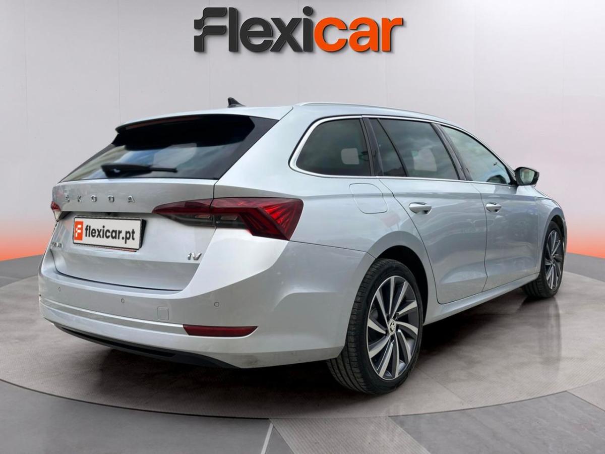 skoda-octavia-break-2022-hibrido-a-gasolina-1395cc