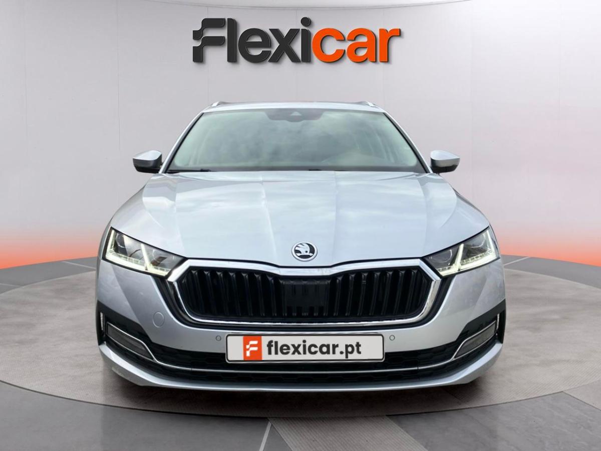 skoda-octavia-break-2022-hibrido-a-gasolina-1395cc