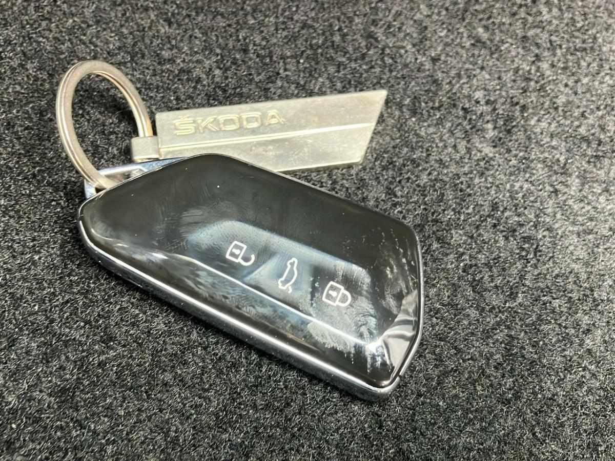 skoda-octavia-break-2022-hibrido-a-gasolina-1395cc