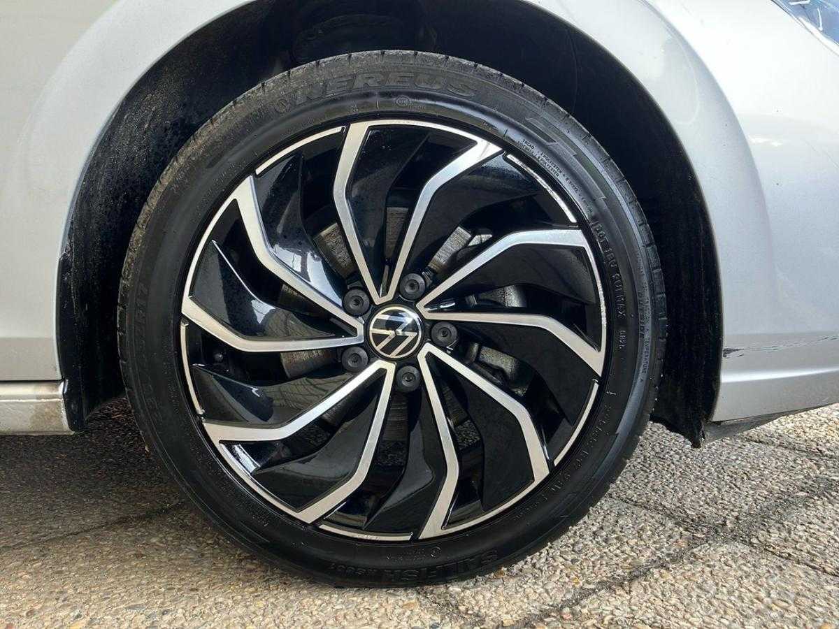 volkswagen-golf-2023-gasolina-998cc