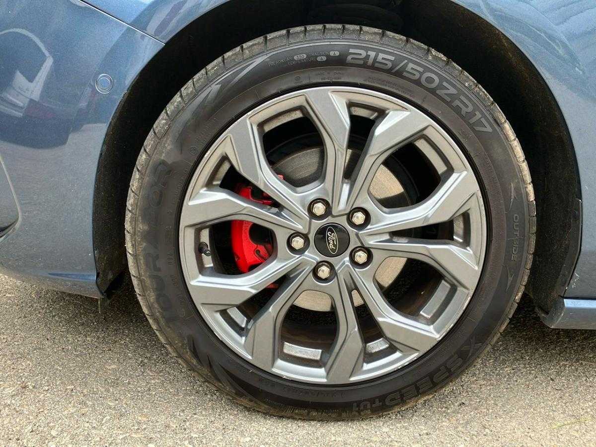 ford-focus-2023-hibrido-a-gasolina-998cc