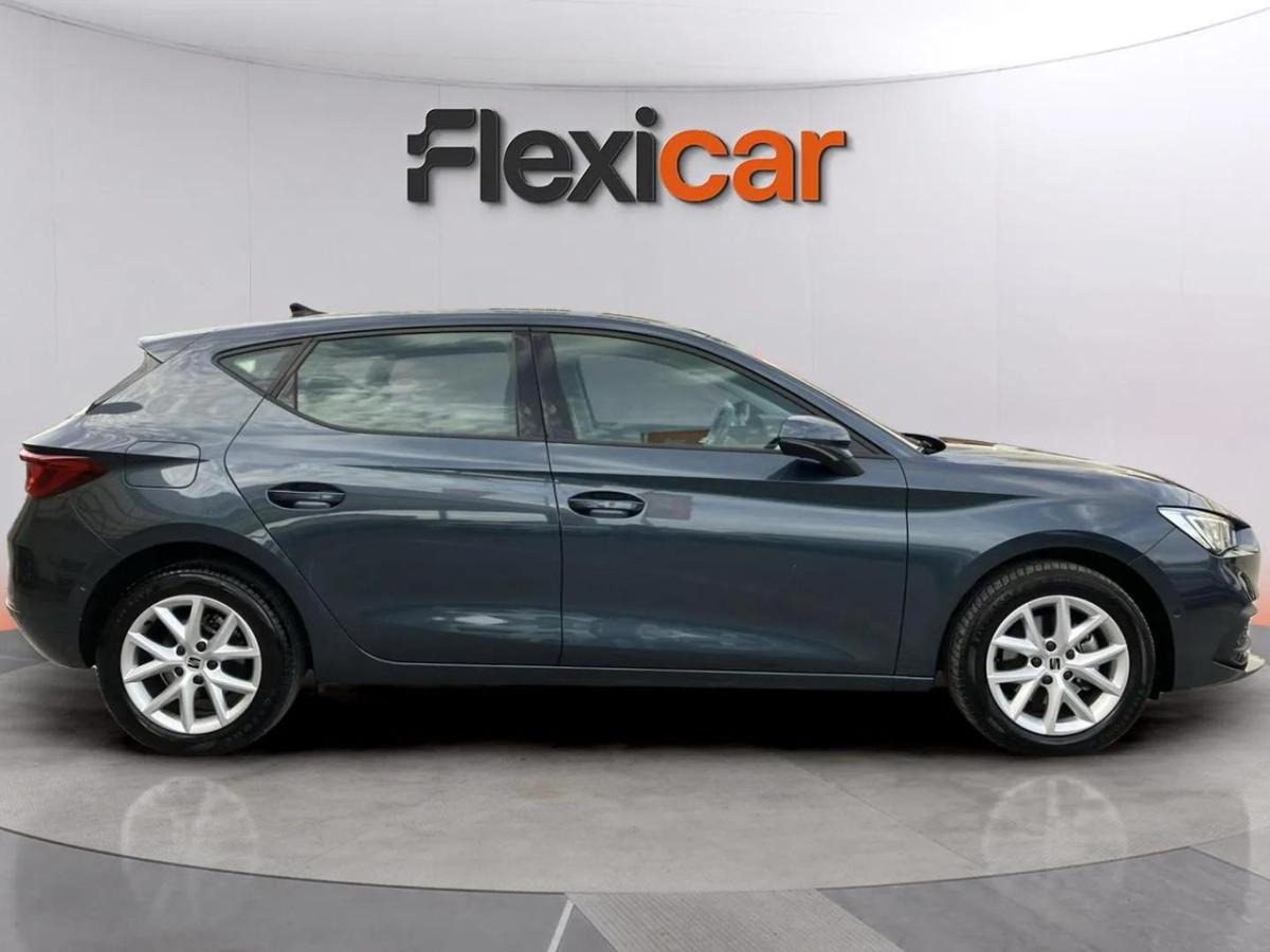 seat-leon-2023-diesel-1968cc