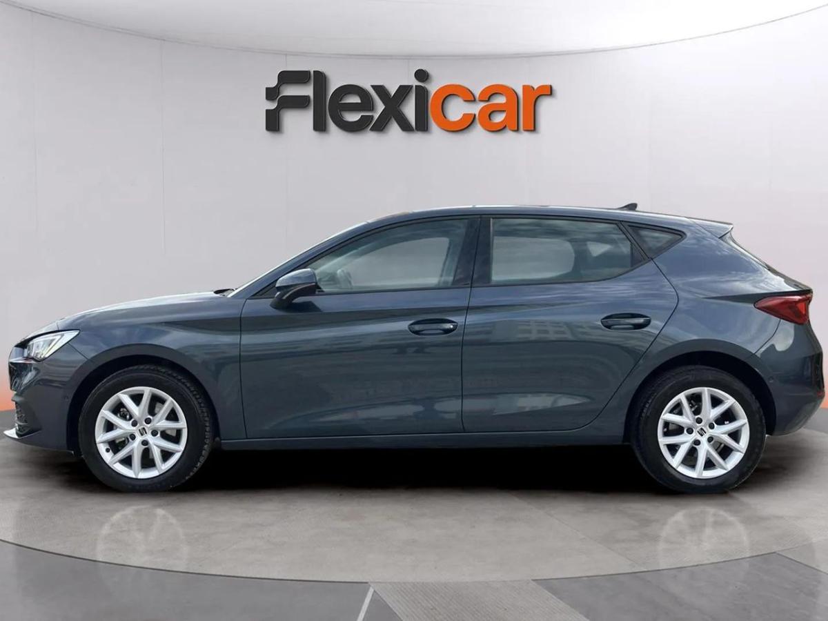 seat-leon-2023-diesel-1968cc