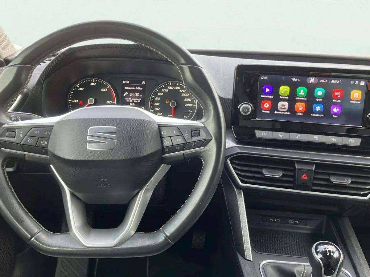 seat-leon-2023-diesel-1968cc