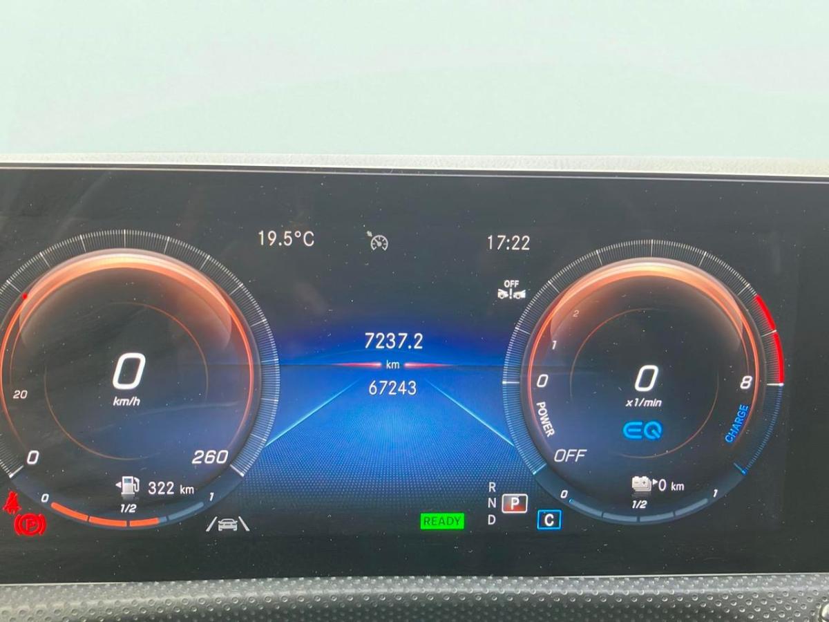 mercedes-benz-classe-a-2022-hibrido-a-gasolina-1332cc