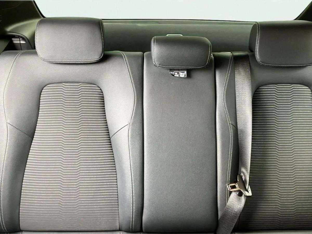 mercedes-benz-classe-a-2022-hibrido-a-gasolina-1332cc