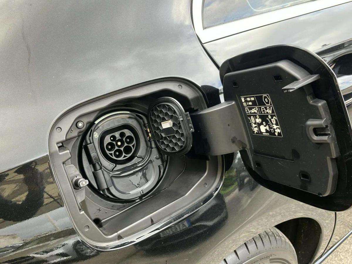mercedes-benz-classe-a-2022-hibrido-a-gasolina-1332cc