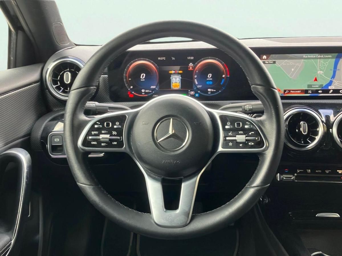 mercedes-benz-classe-a-2022-hibrido-a-gasolina-1332cc