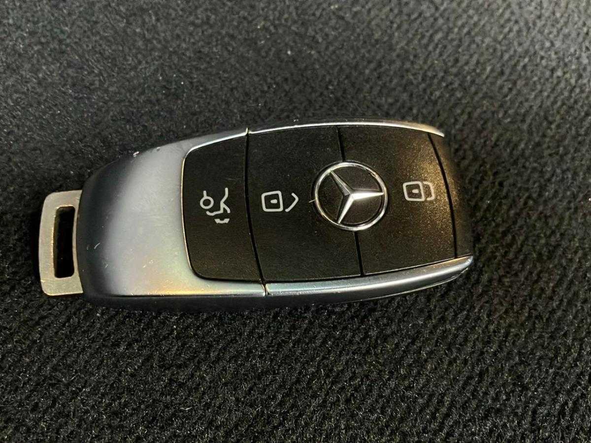 mercedes-benz-classe-a-2022-hibrido-a-gasolina-1332cc