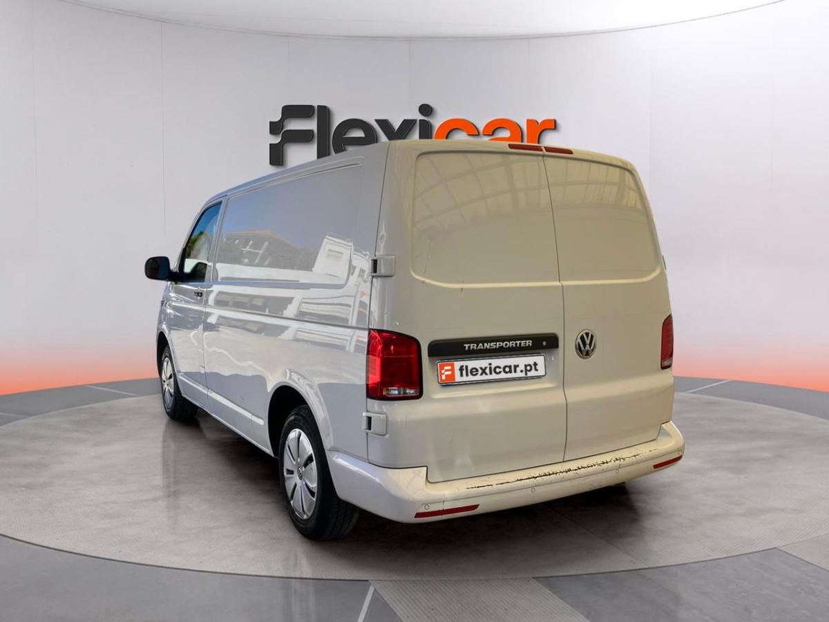 volkswagen-transporter-2021-diesel-1996cc