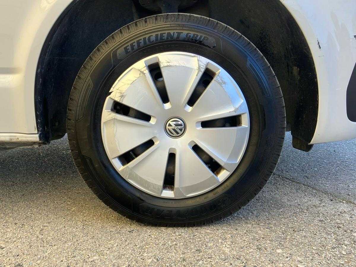 volkswagen-transporter-2021-diesel-1996cc