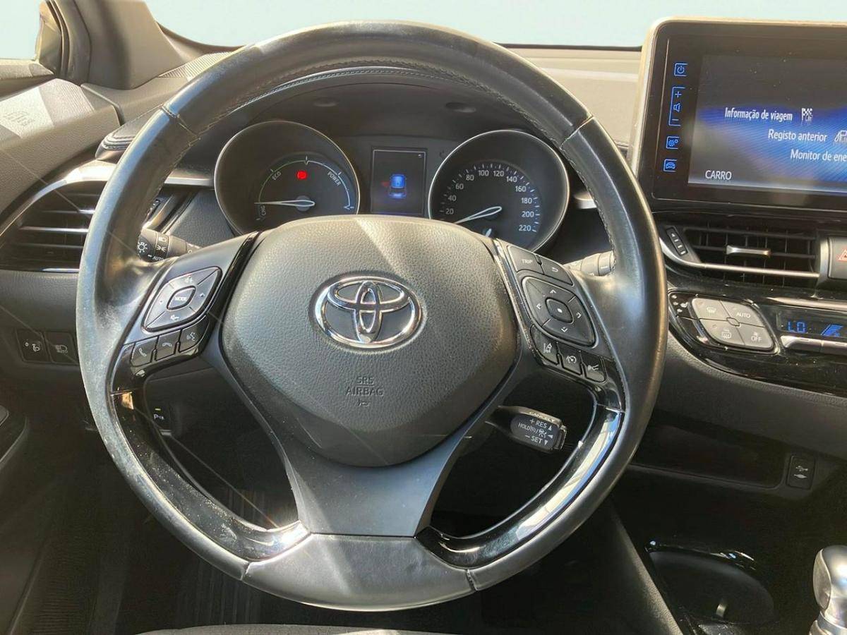 toyota-c-hr-2018-hibrido-a-gasolina-1798cc