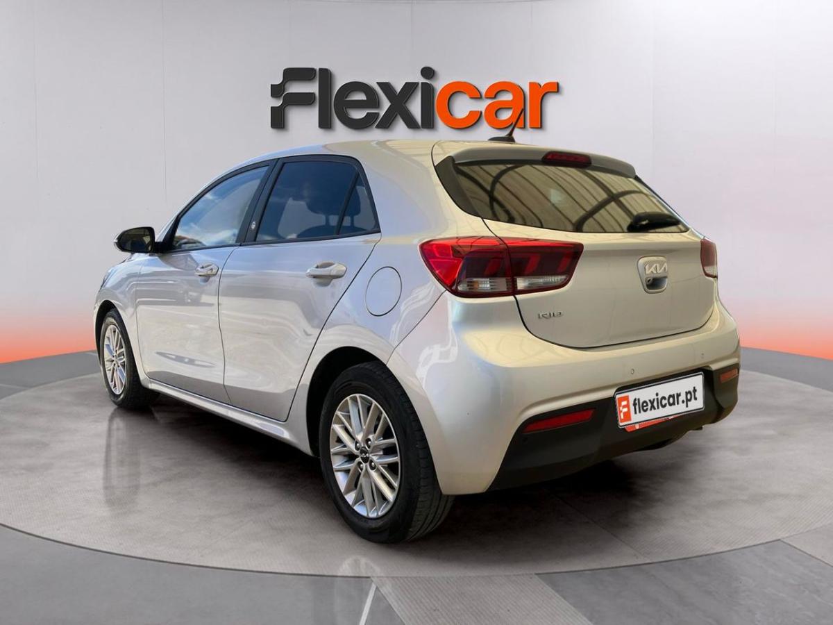 kia-rio-2022-gasolina-998cc