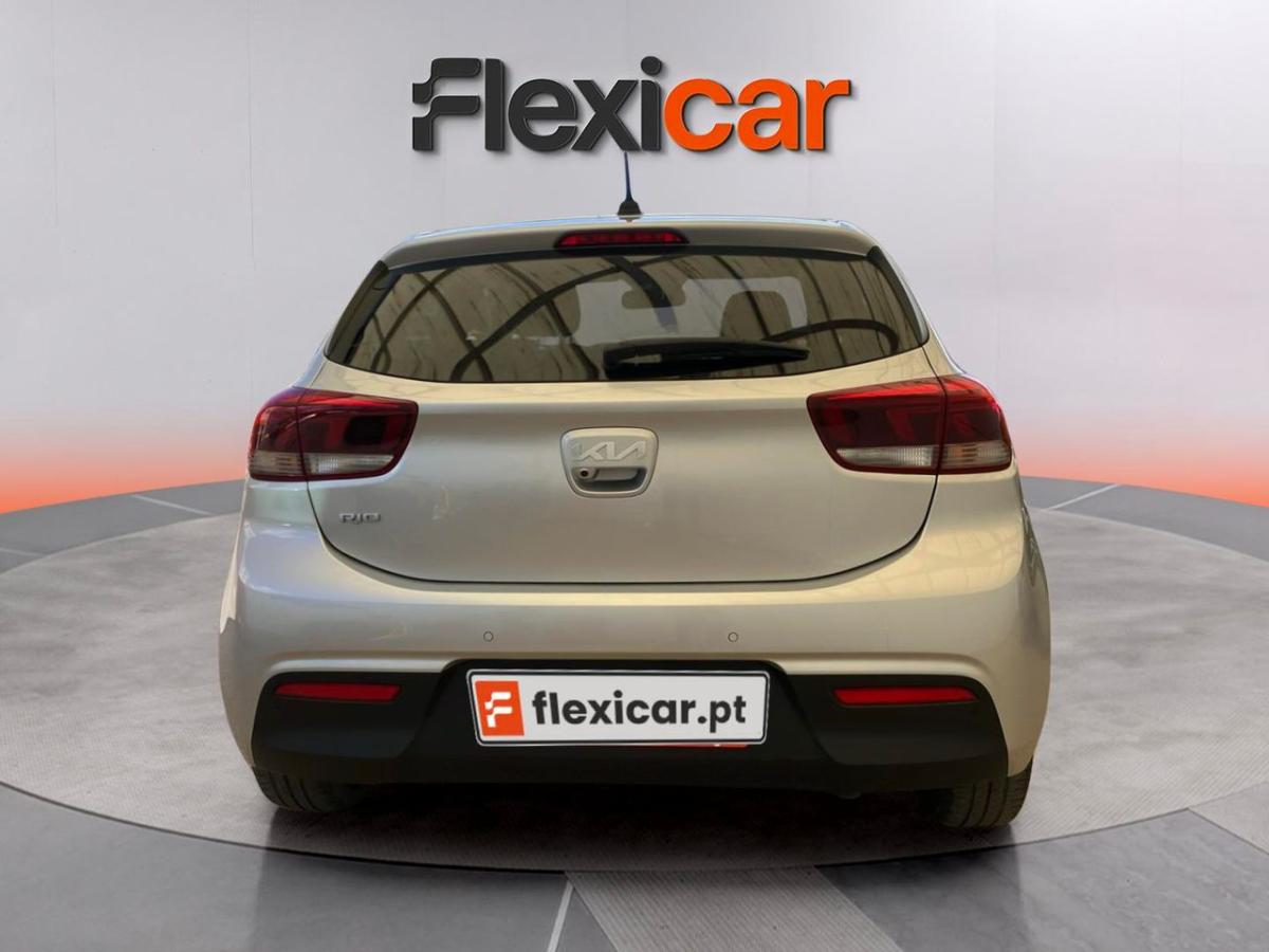 kia-rio-2022-gasolina-998cc