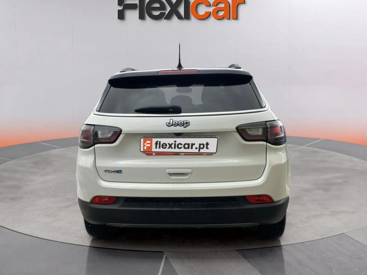 jeep-compass-2023-hibrido-a-gasolina-1332cc