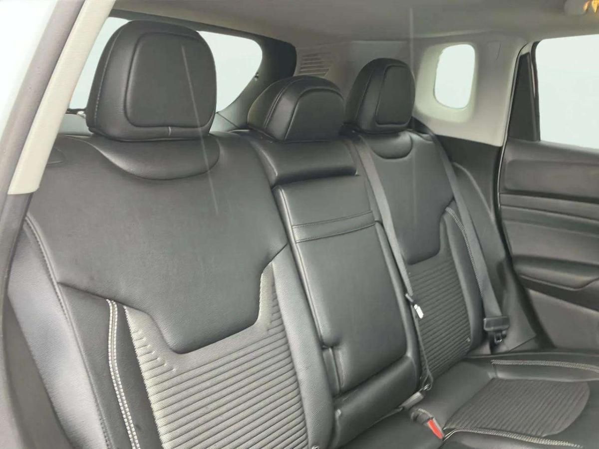 jeep-compass-2023-hibrido-a-gasolina-1332cc