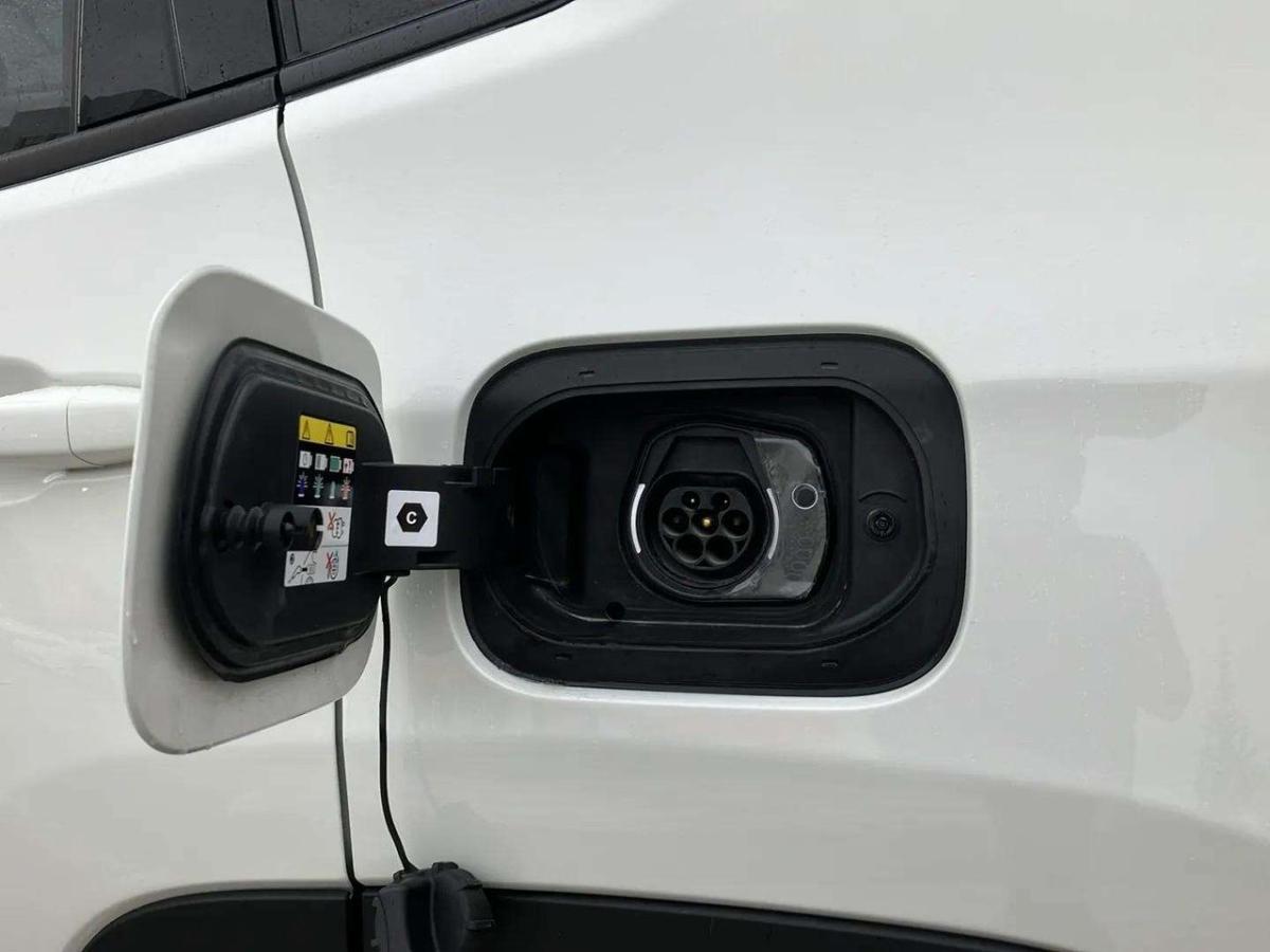 jeep-compass-2023-hibrido-a-gasolina-1332cc