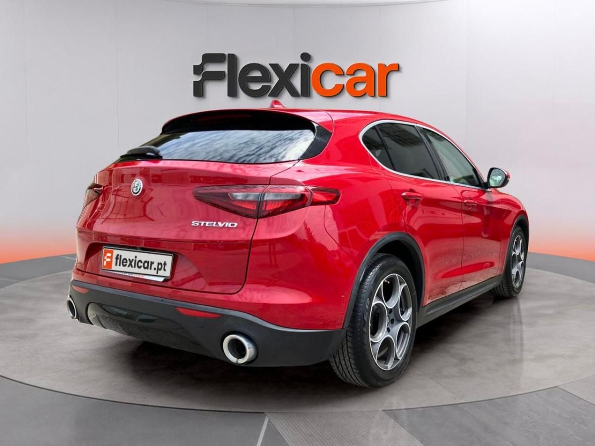 alfa-romeo-stelvio-2018-diesel-2143cc