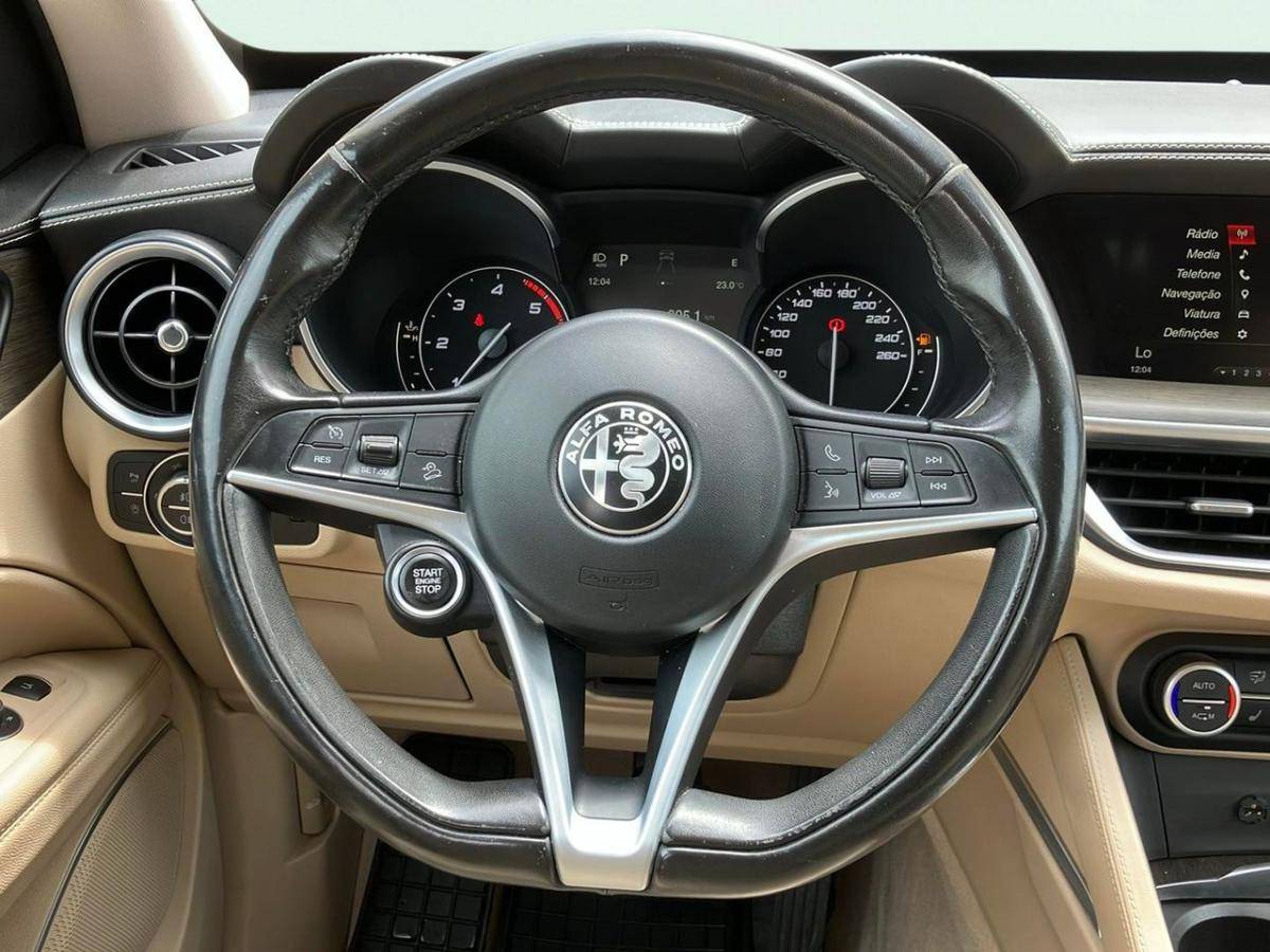 alfa-romeo-stelvio-2018-diesel-2143cc
