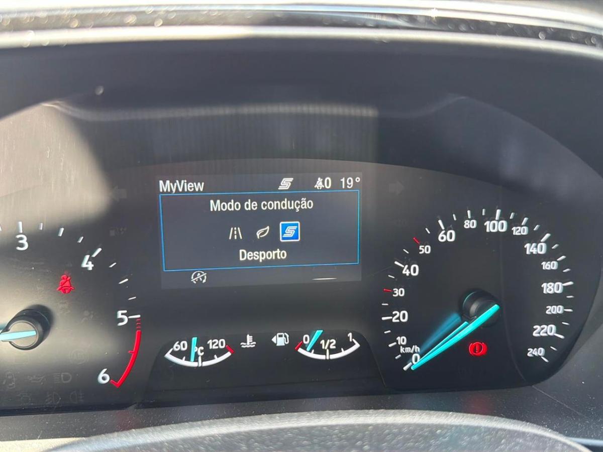 ford-focus-2019-diesel-1499cc