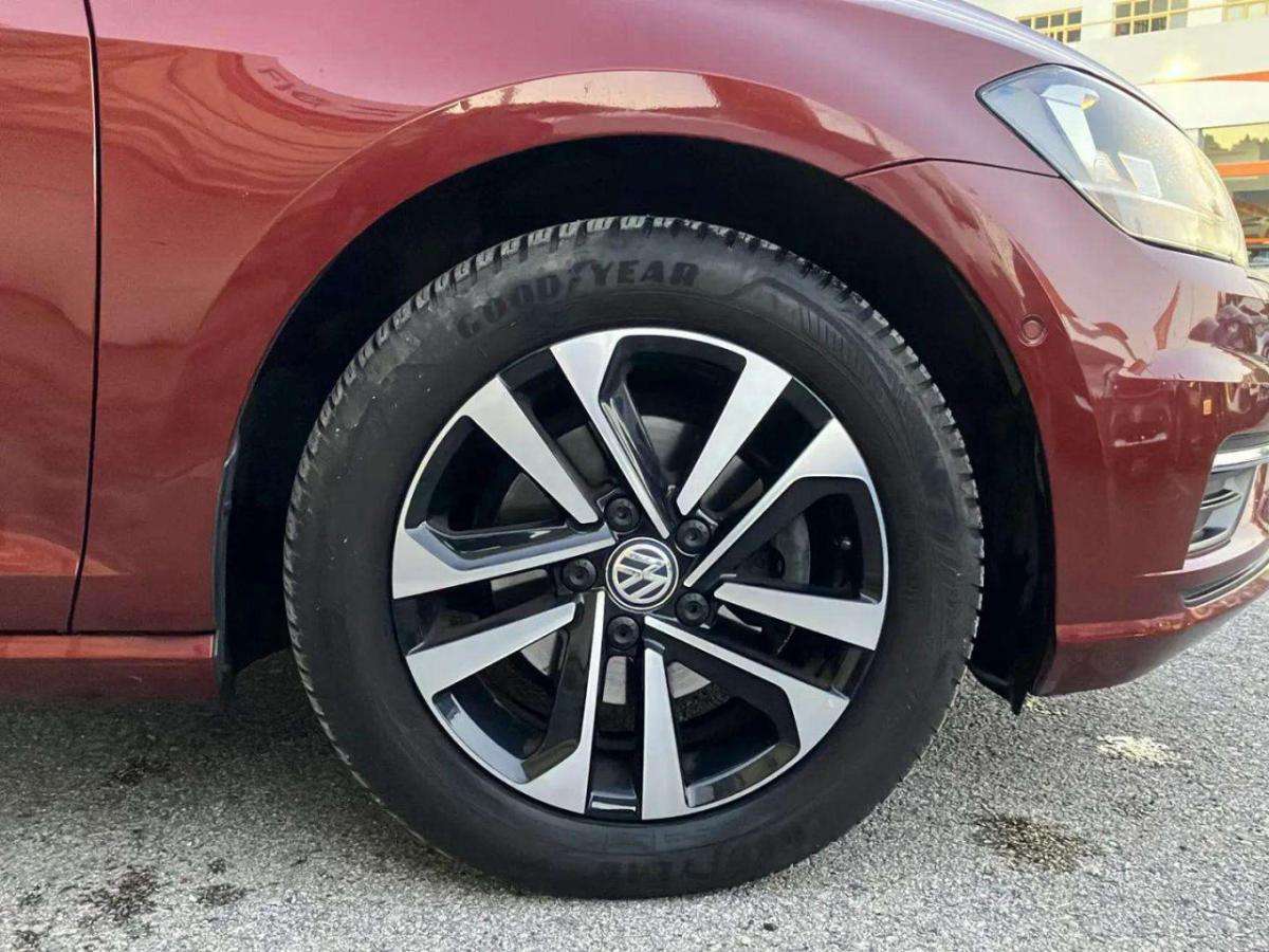 volkswagen-golf-2019-gasolina-999cc