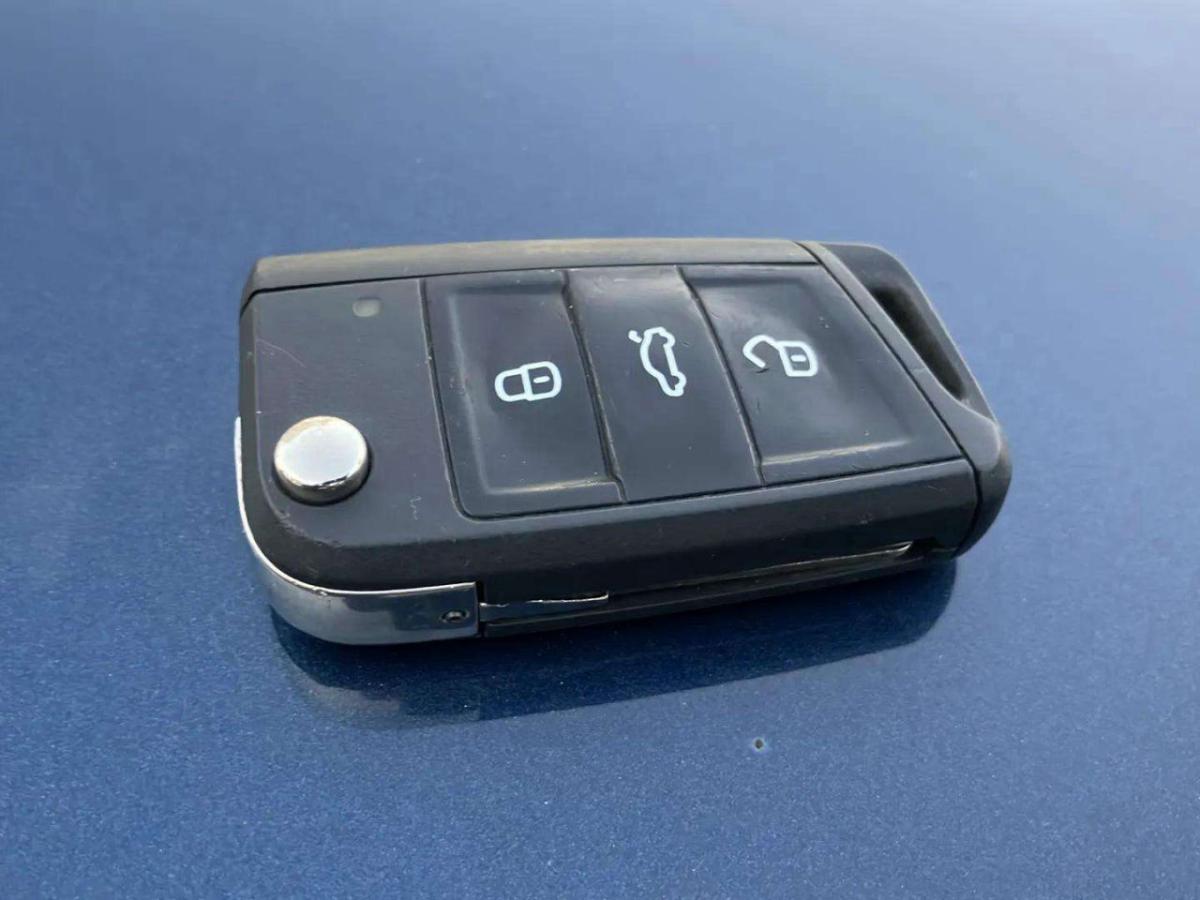 volkswagen-golf-2019-gasolina-999cc