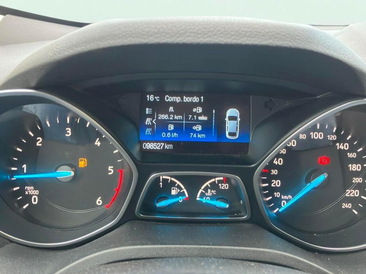ford-kuga-2018-diesel-1499cc
