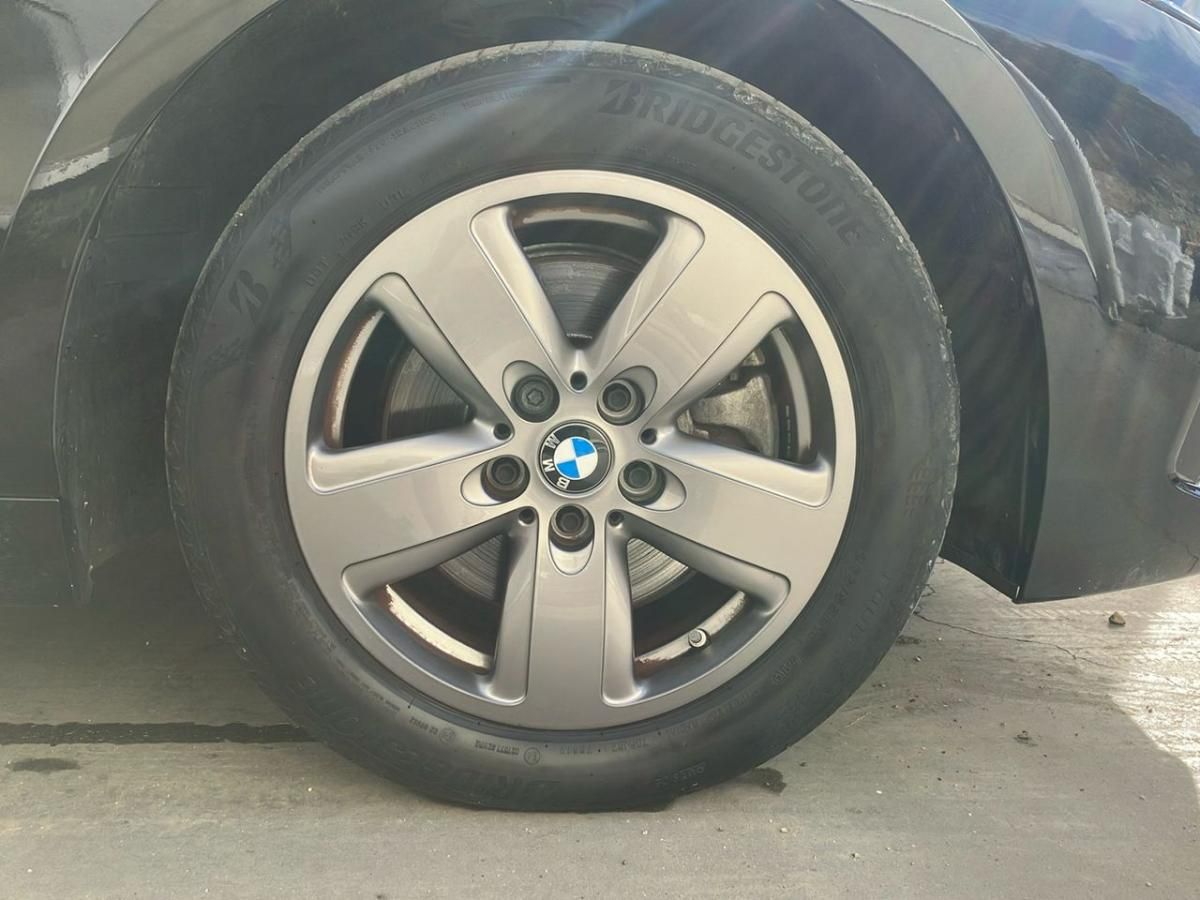 bmw-serie-1-2023-diesel-1496cc