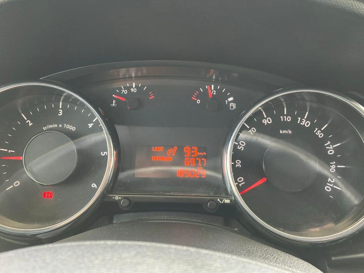 peugeot-3008-2013-diesel-1560cc