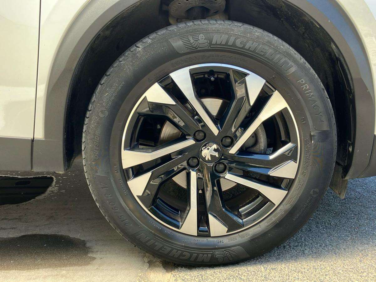 peugeot-2008-2021-gasolina-1199cc