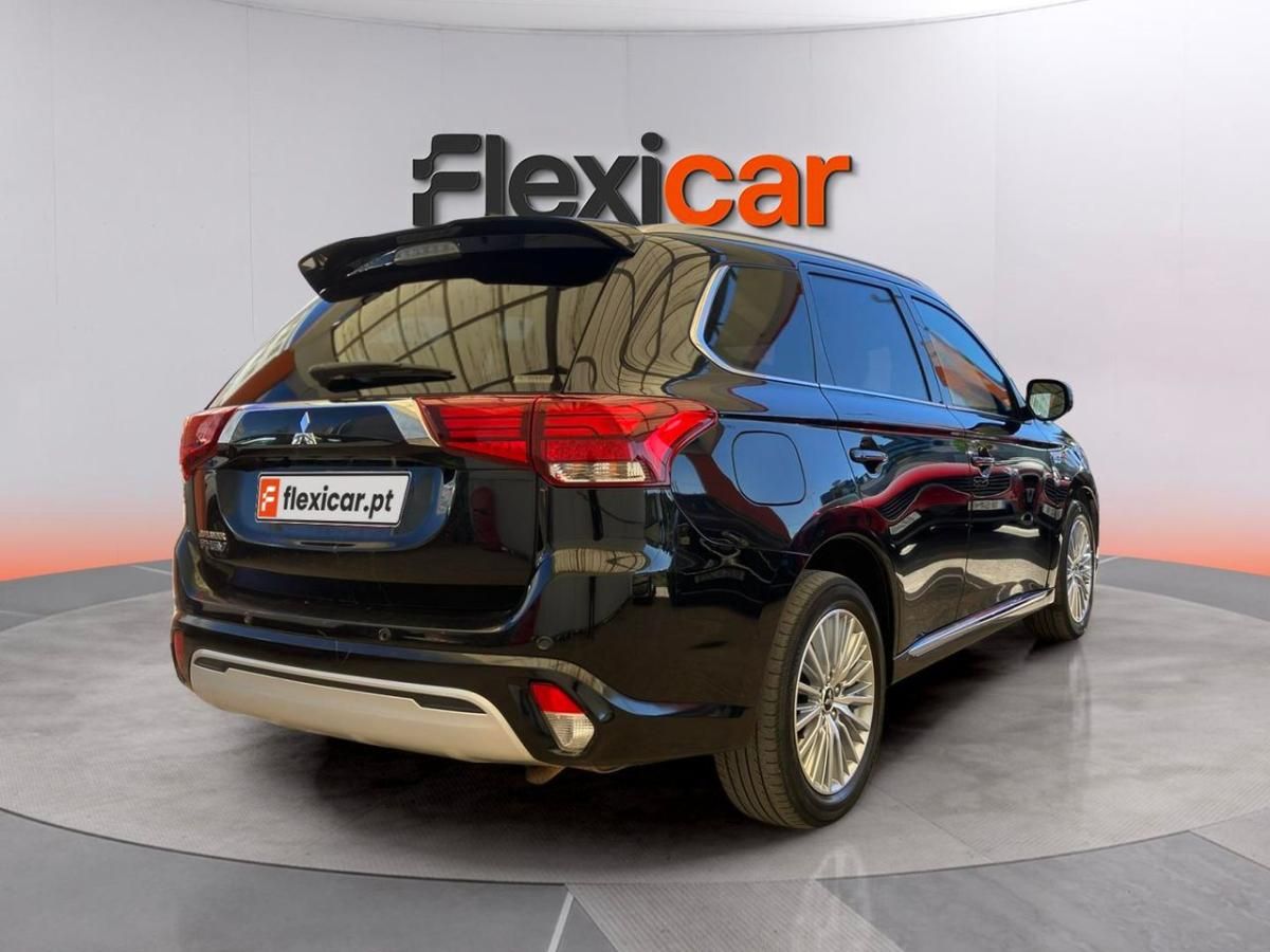 mitsubishi-outlander-2021-hibrido-a-gasolina-2360cc