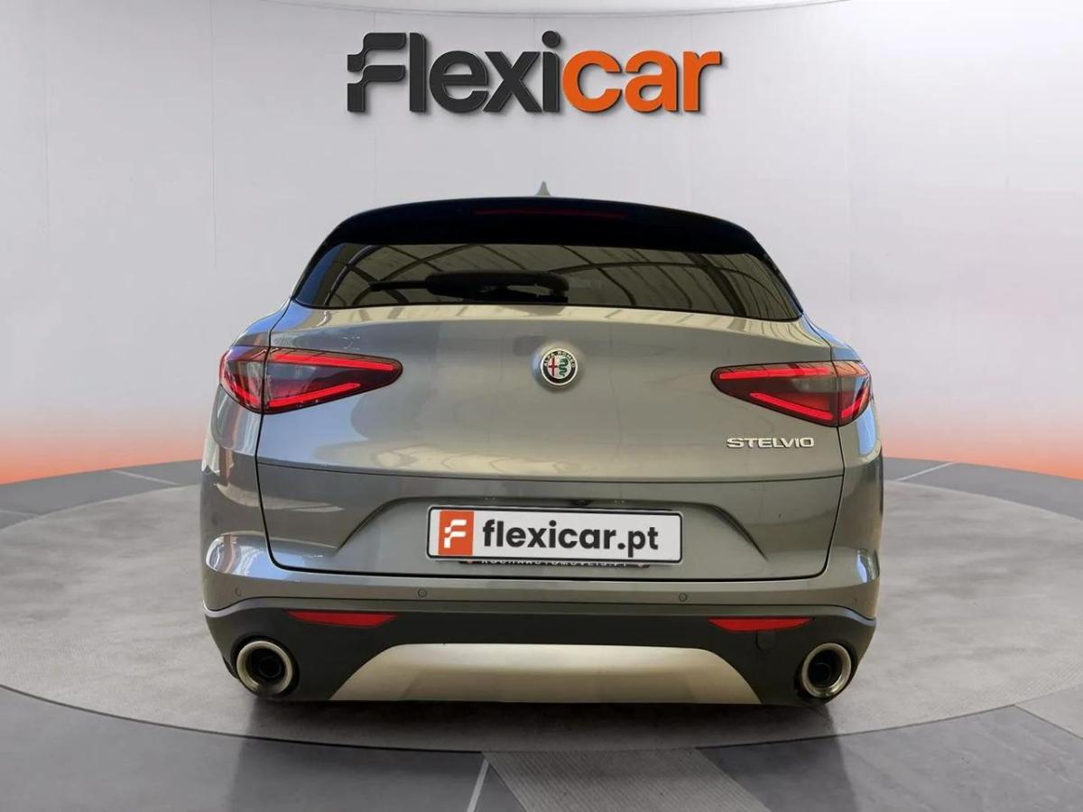 alfa-romeo-stelvio-2019-diesel-2143cc