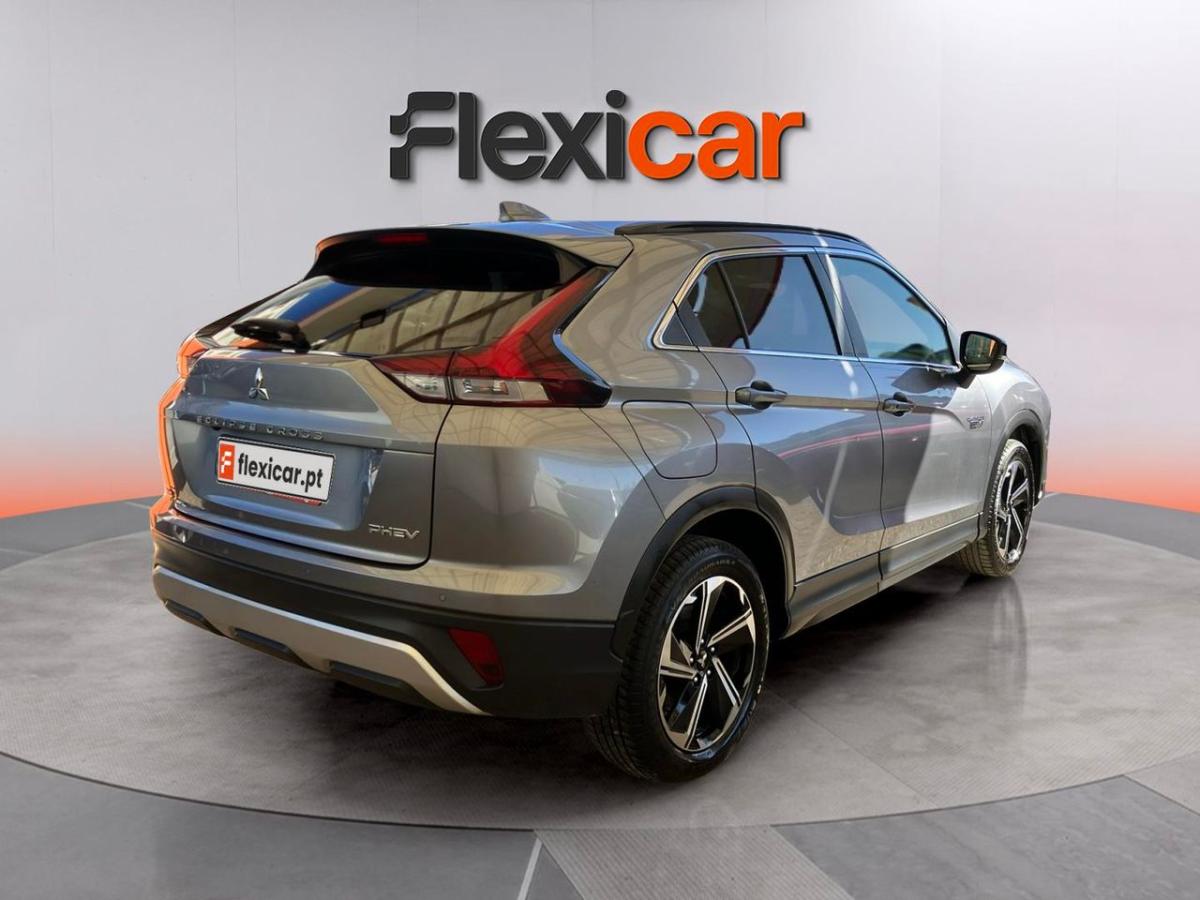 mitsubishi-eclipse-cross-2022-hibrido-a-gasolina-2360cc