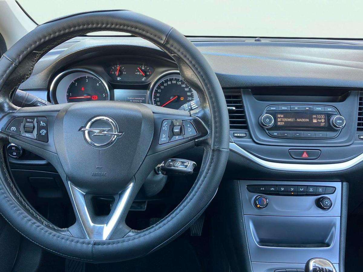 opel-astra-2017-diesel-1598cc